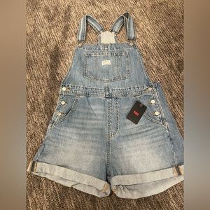 NWT Levi’s overalls, shortalls